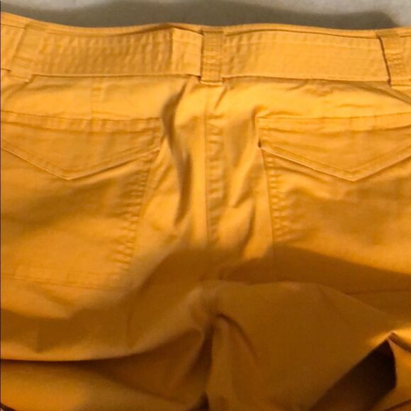 NWT Loft Wide Leg Capris Mustard Yellow Size 10 - Picture 5 of 7